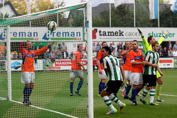 SC Genemuiden - ONS BOSO Sneek (Foto Helmich Lubberts).